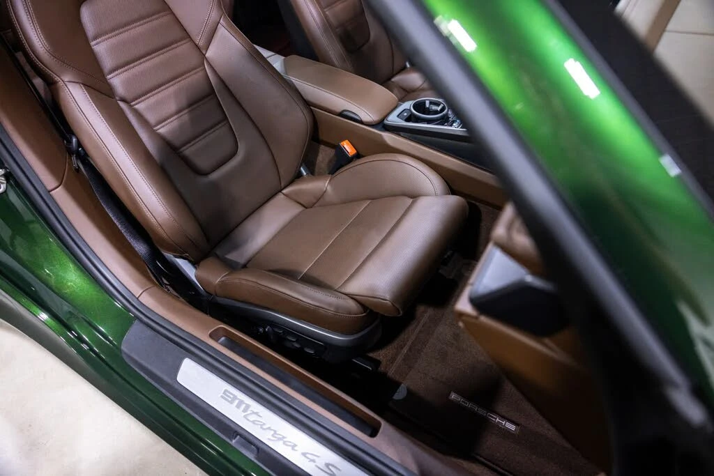 2026 Porsche 992 Targa 4 & 4S - Image 28 of 31