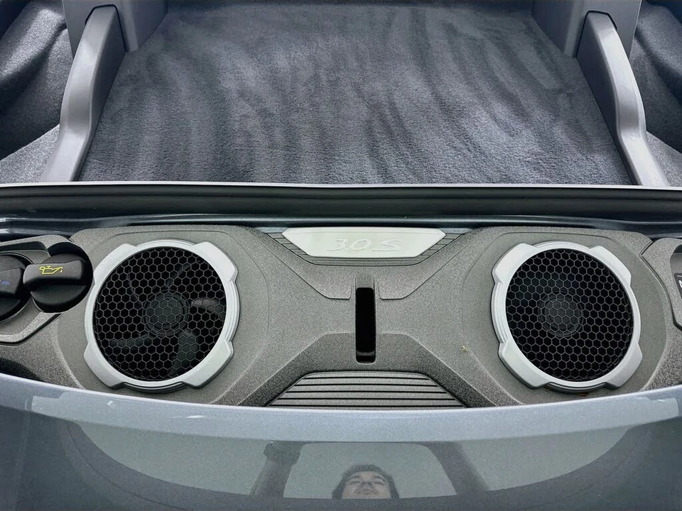 2026 Porsche 992 Targa 4 & 4S - Image 13 of 31