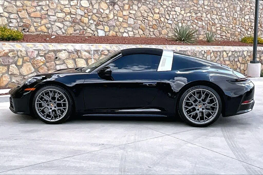 2026 Porsche 992 Targa 4 & 4S - Image 2 of 26