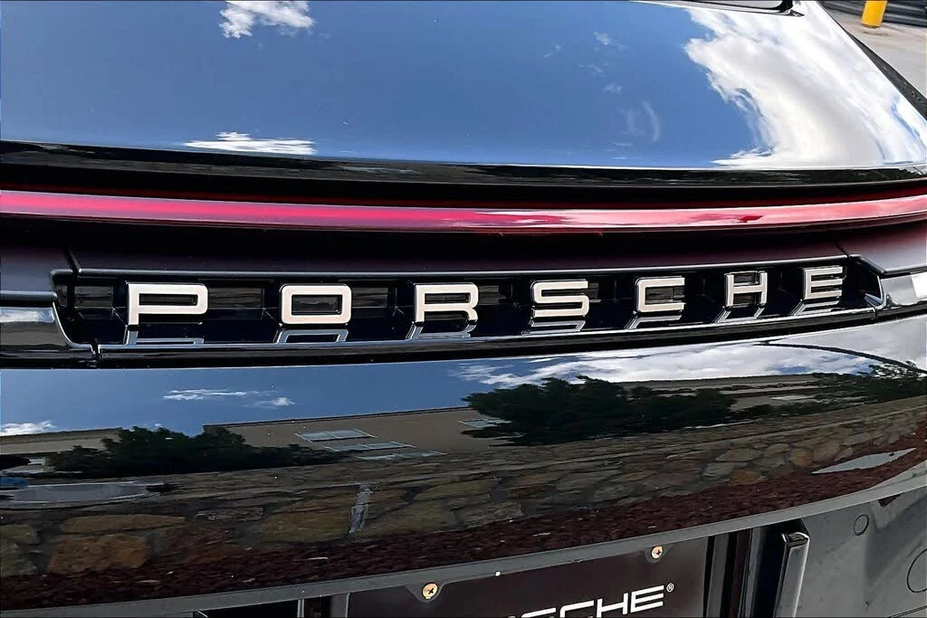 2026 Porsche 992 Targa 4 & 4S - Image 22 of 26