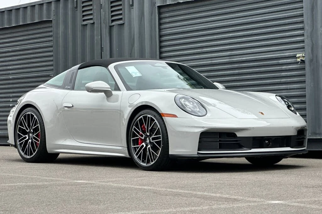 2026 Porsche 992 Targa 4 & 4S - Image 12 of 28
