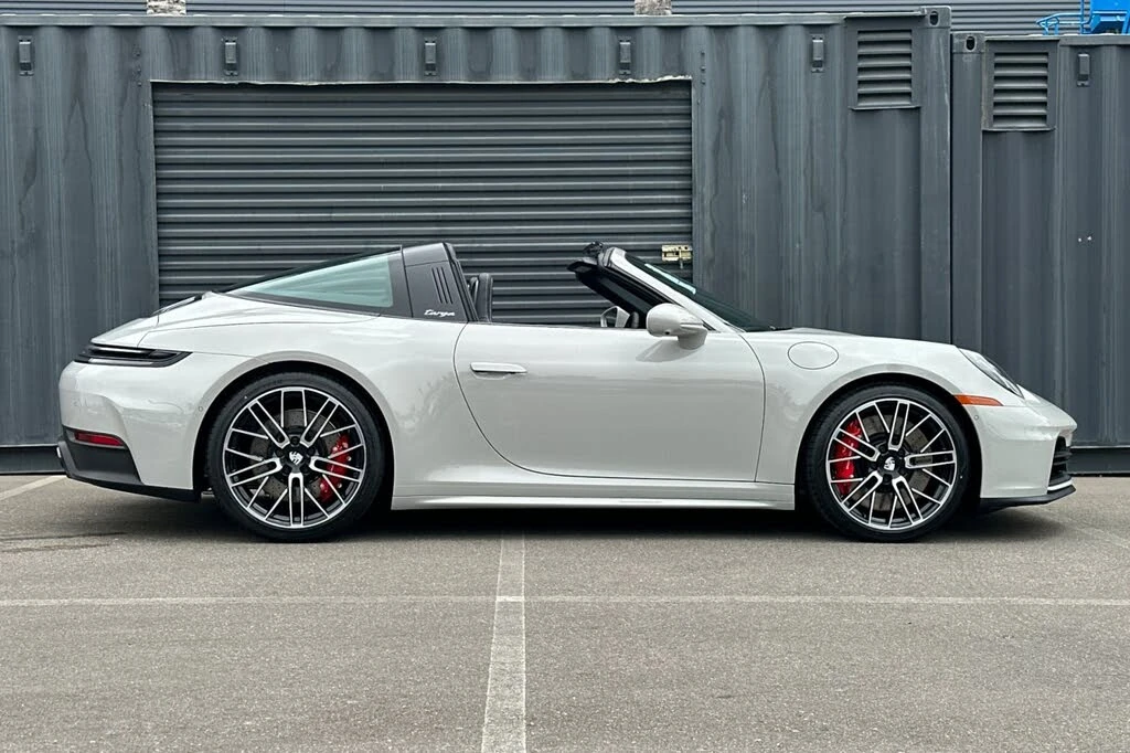 2026 Porsche 992 Targa 4 & 4S - Image 9 of 28