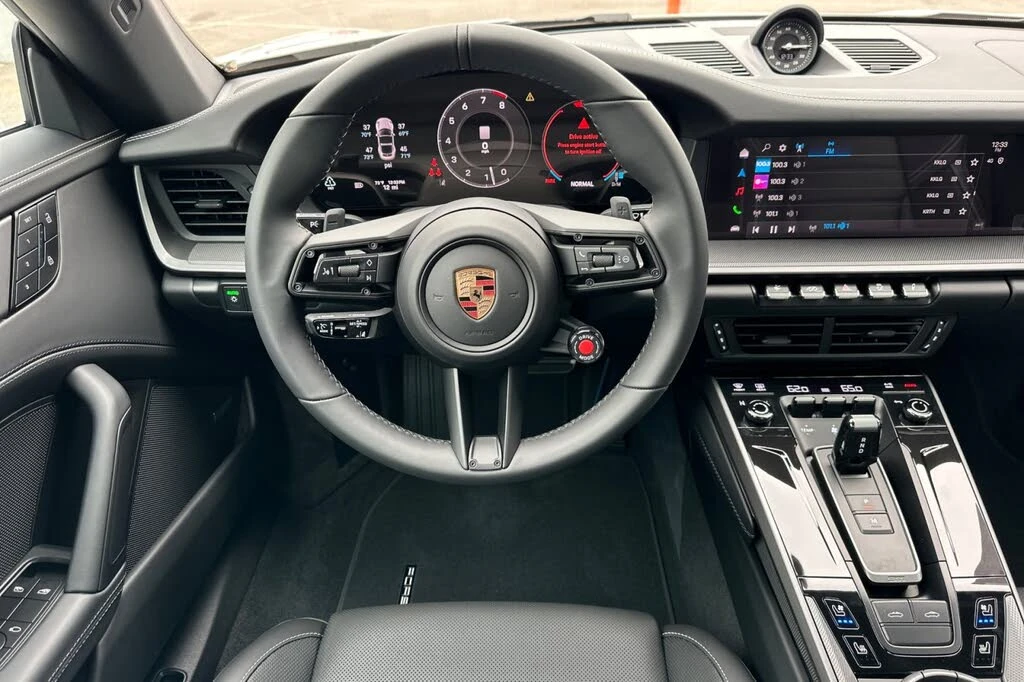 2026 Porsche 992 Targa 4 & 4S - Image 15 of 28