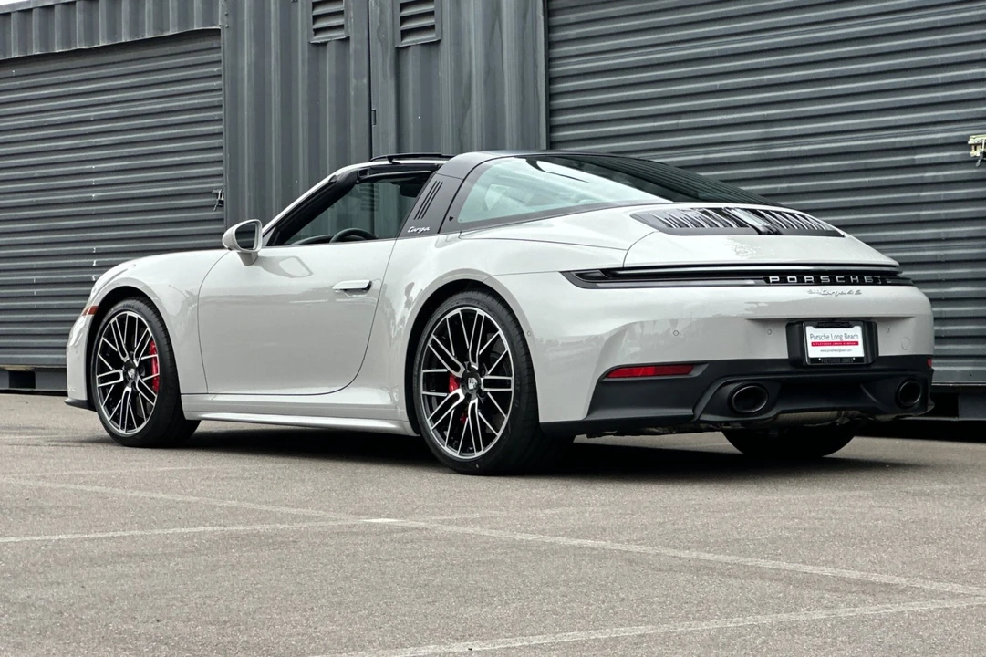 2026 Porsche 992 Targa 4 & 4S - Image 3 of 28