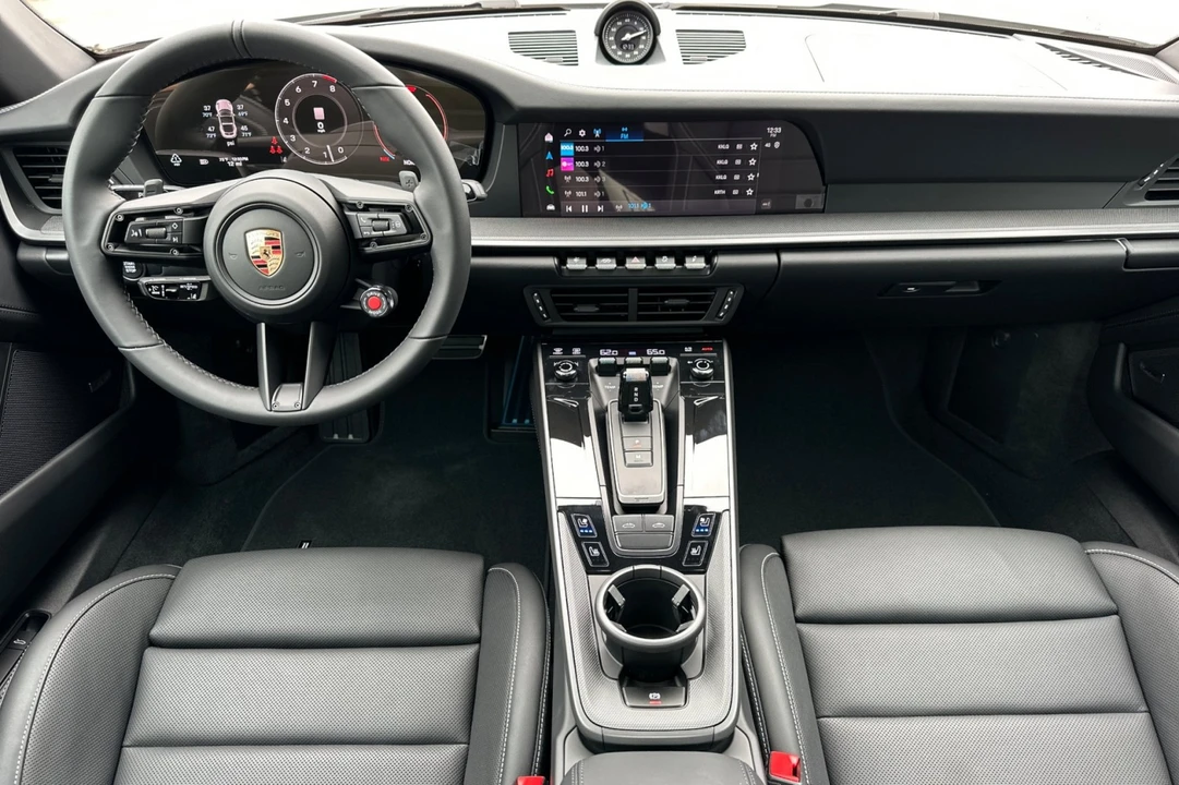 2026 Porsche 992 Targa 4 & 4S - Image 6 of 28
