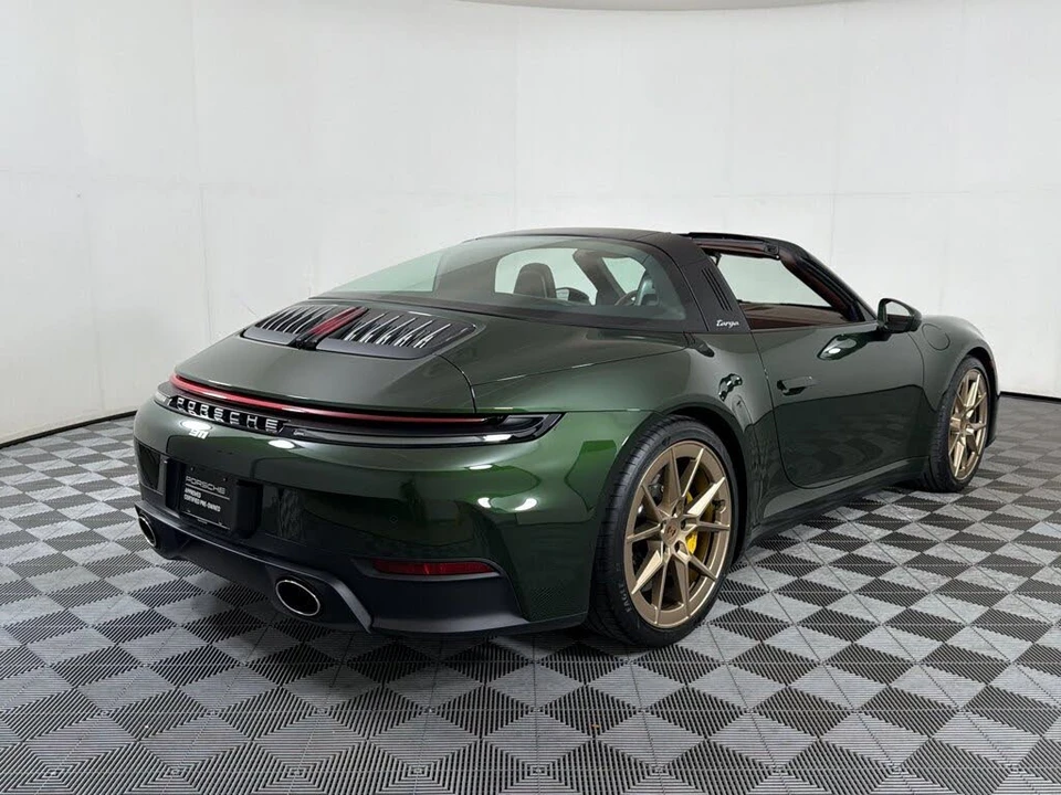 2026 Porsche 992 Targa 4 & 4S - Image 9 of 29