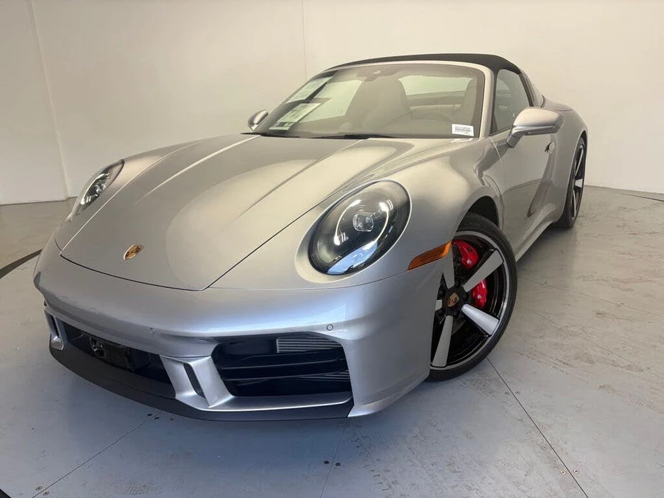2026 Porsche 992 Targa 4 & 4S - Image 10 of 27