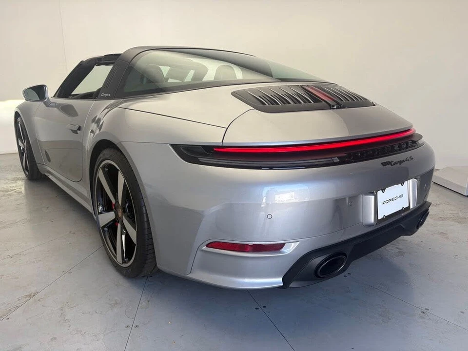 2026 Porsche 992 Targa 4 & 4S - Image 4 of 27