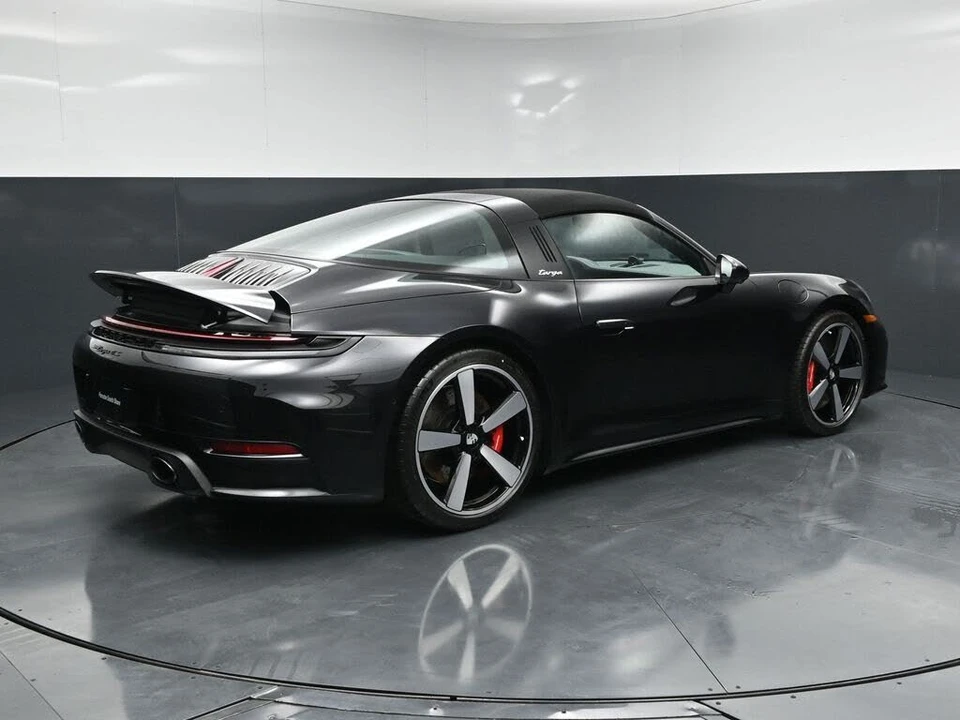 2026 Porsche 992 Targa 4 & 4S - Image 8 of 31