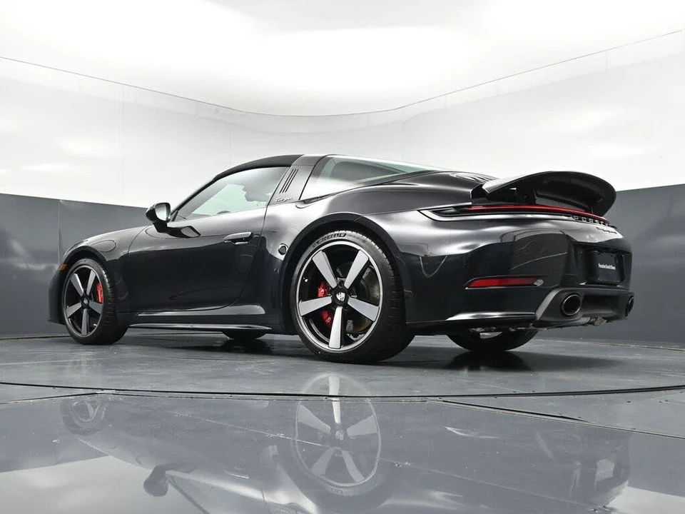 2026 Porsche 992 Targa 4 & 4S - Image 22 of 31