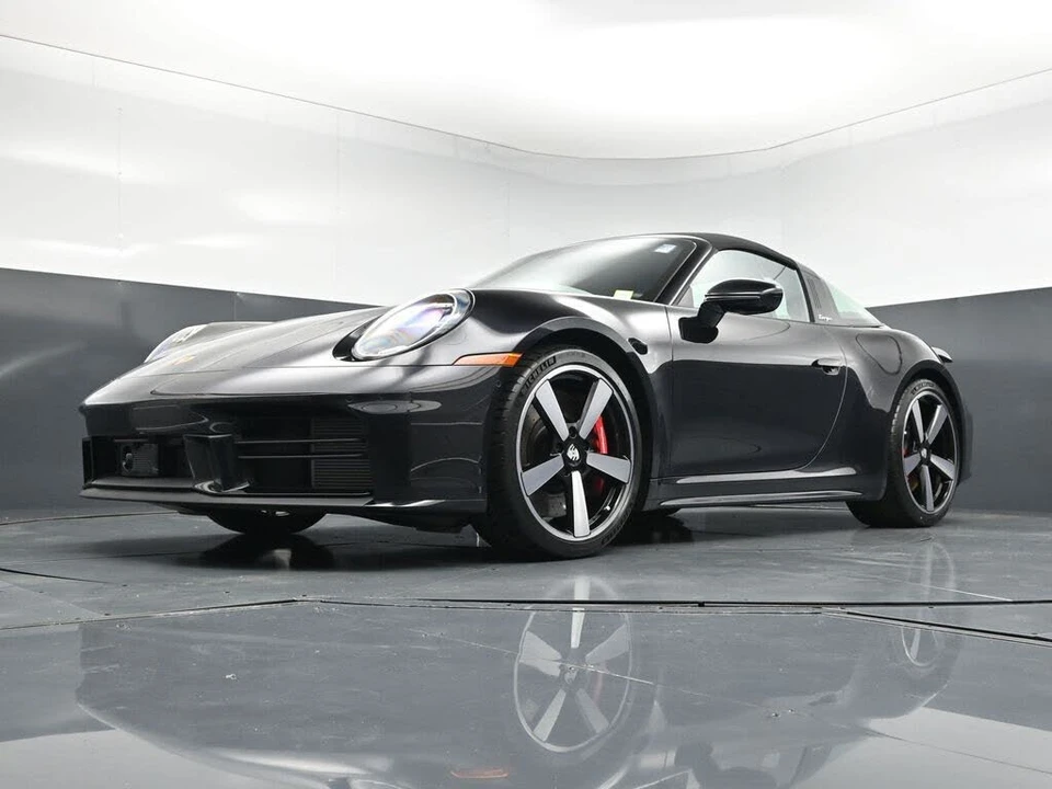 2026 Porsche 992 Targa 4 & 4S - Image 20 of 31
