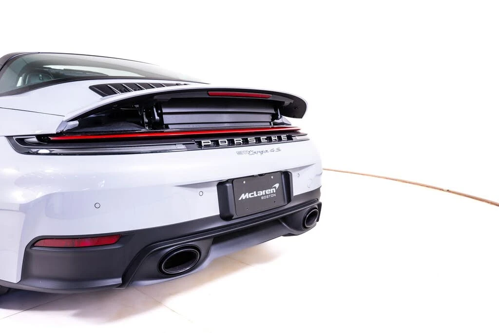 2026 Porsche 992 Targa 4 & 4S - Image 11 of 24