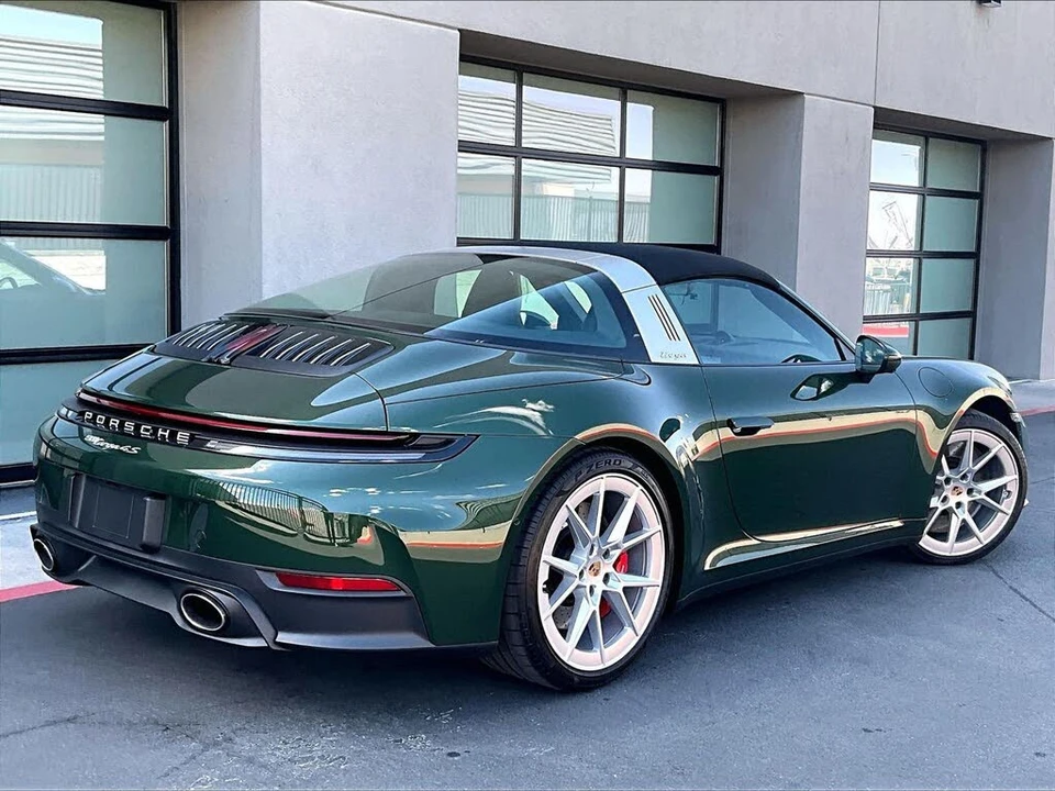 2026 Porsche 992 Targa 4 & 4S - Image 7 of 26
