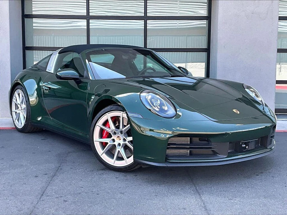 2026 Porsche 992 Targa 4 & 4S - Image 9 of 26