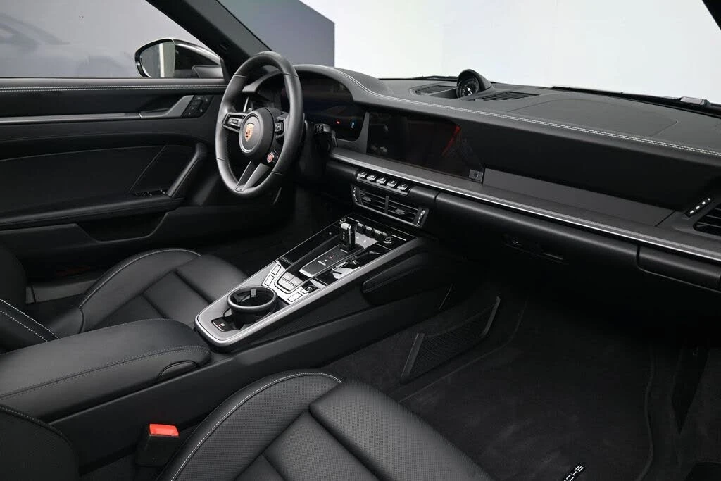2026 Porsche 992 Targa 4 & 4S - Image 12 of 31