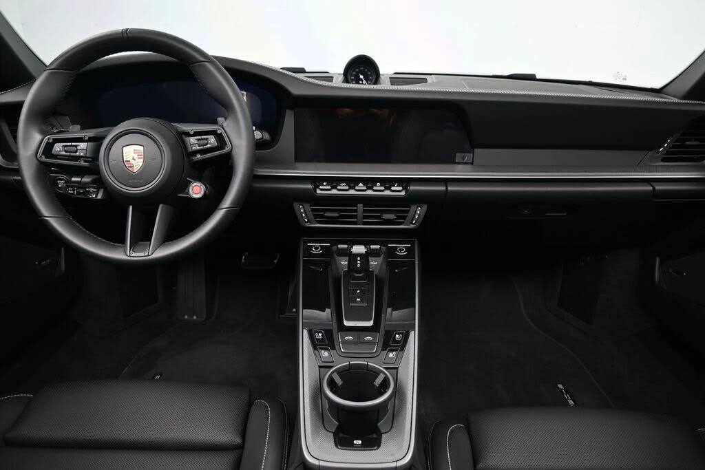 2026 Porsche 992 Targa 4 & 4S - Image 7 of 31