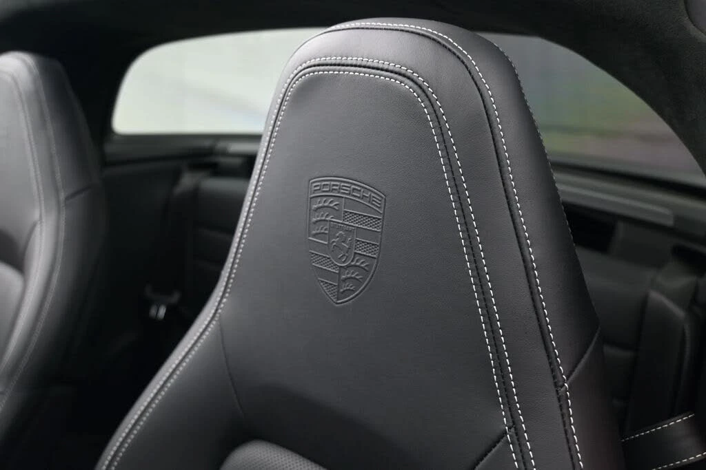 2026 Porsche 992 Targa 4 & 4S - Image 15 of 31