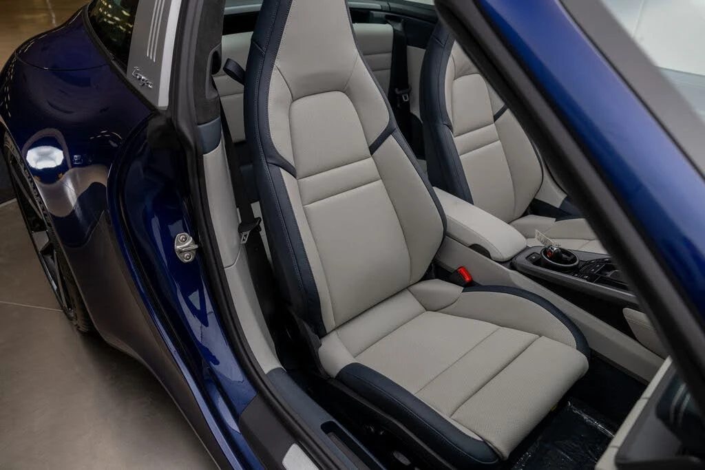 2026 Porsche 992 Targa 4 & 4S - Image 23 of 31