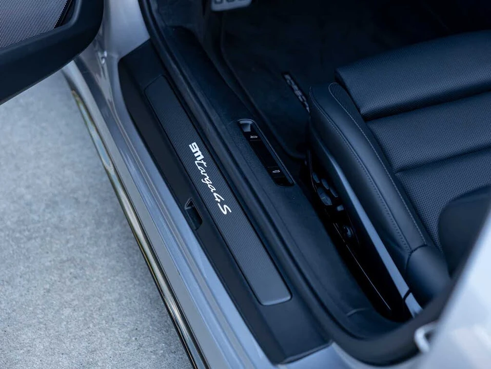 2026 Porsche 992 Targa 4 & 4S - Image 14 of 31