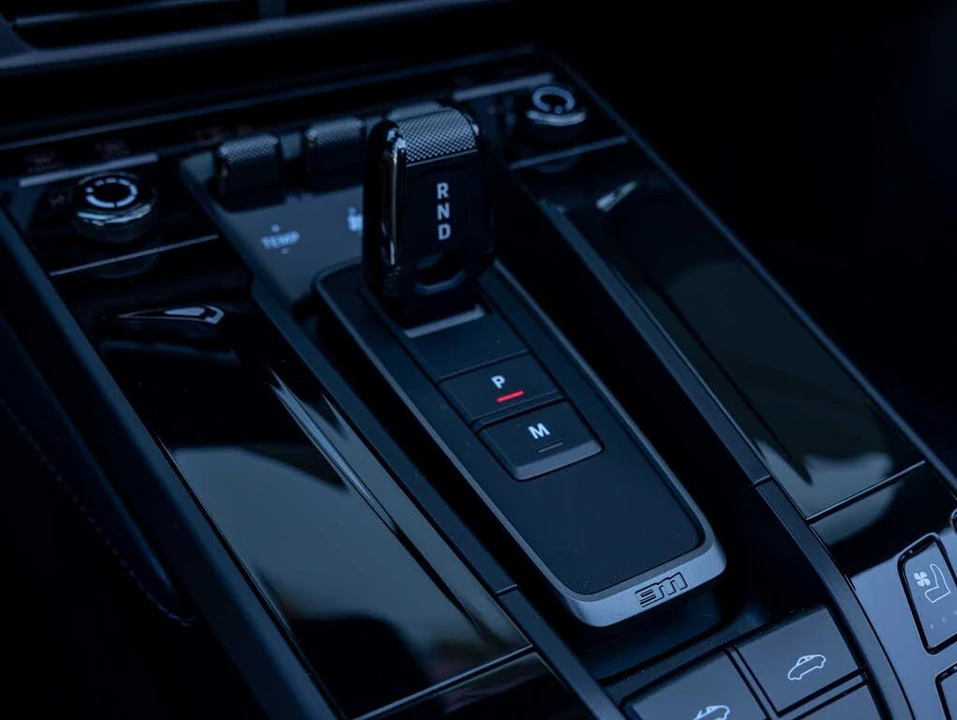 2026 Porsche 992 Targa 4 & 4S - Image 25 of 31