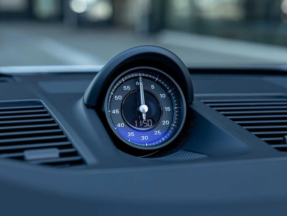 2026 Porsche 992 Targa 4 & 4S - Image 20 of 31