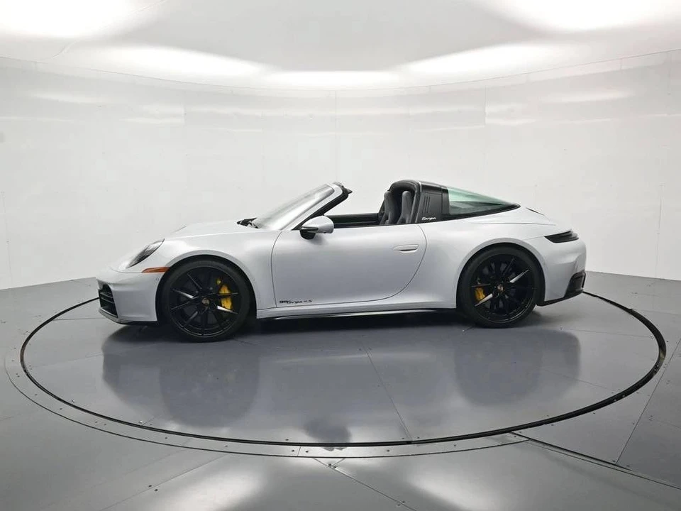 2026 Porsche 992 Targa 4 & 4S - Image 2 of 4