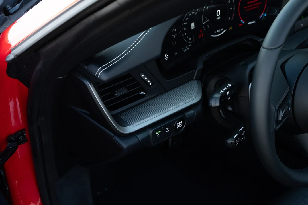 2026 Porsche - Image 20 of 31
