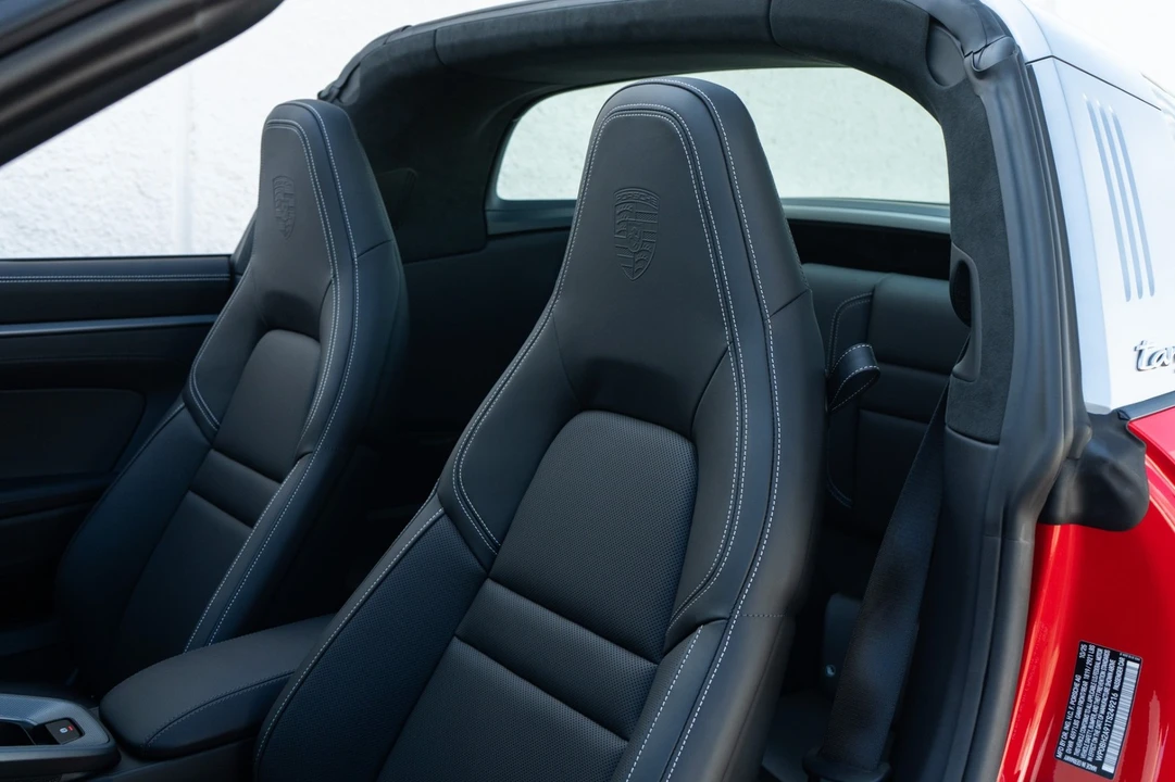2026 Porsche - Image 25 of 31