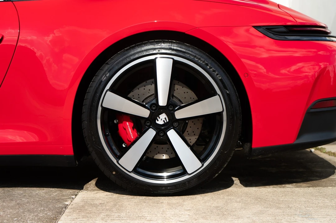 2026 Porsche - Image 30 of 31