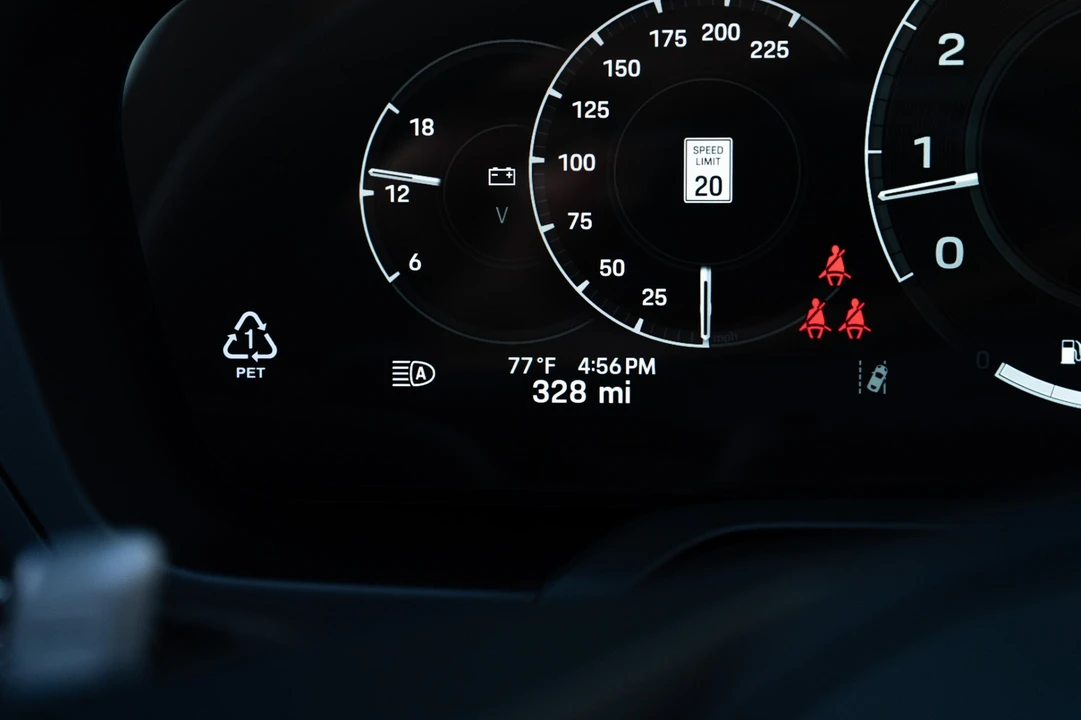 2026 Porsche - Image 12 of 31