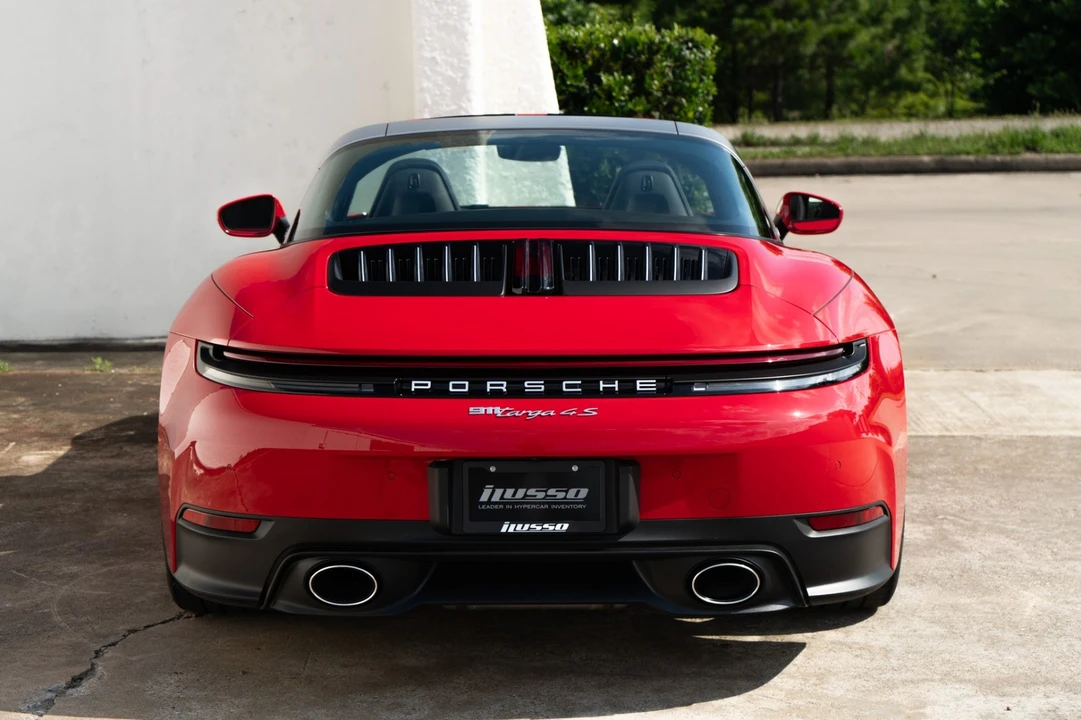 2026 Porsche - Image 13 of 31