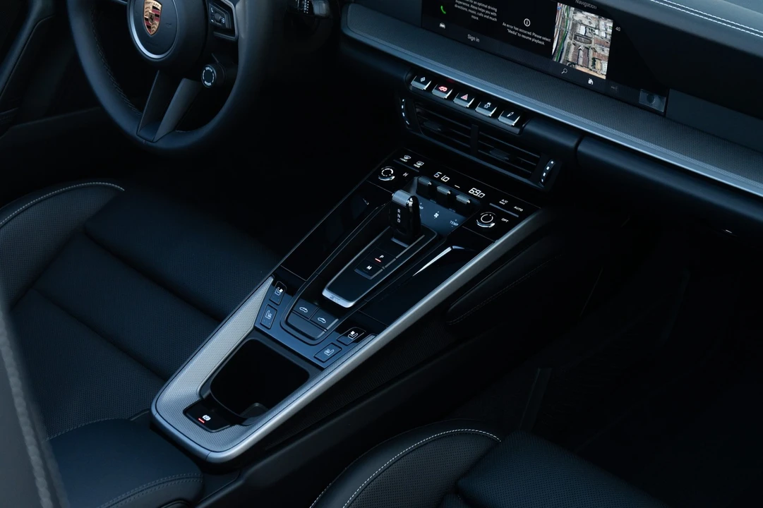 2026 Porsche - Image 21 of 31