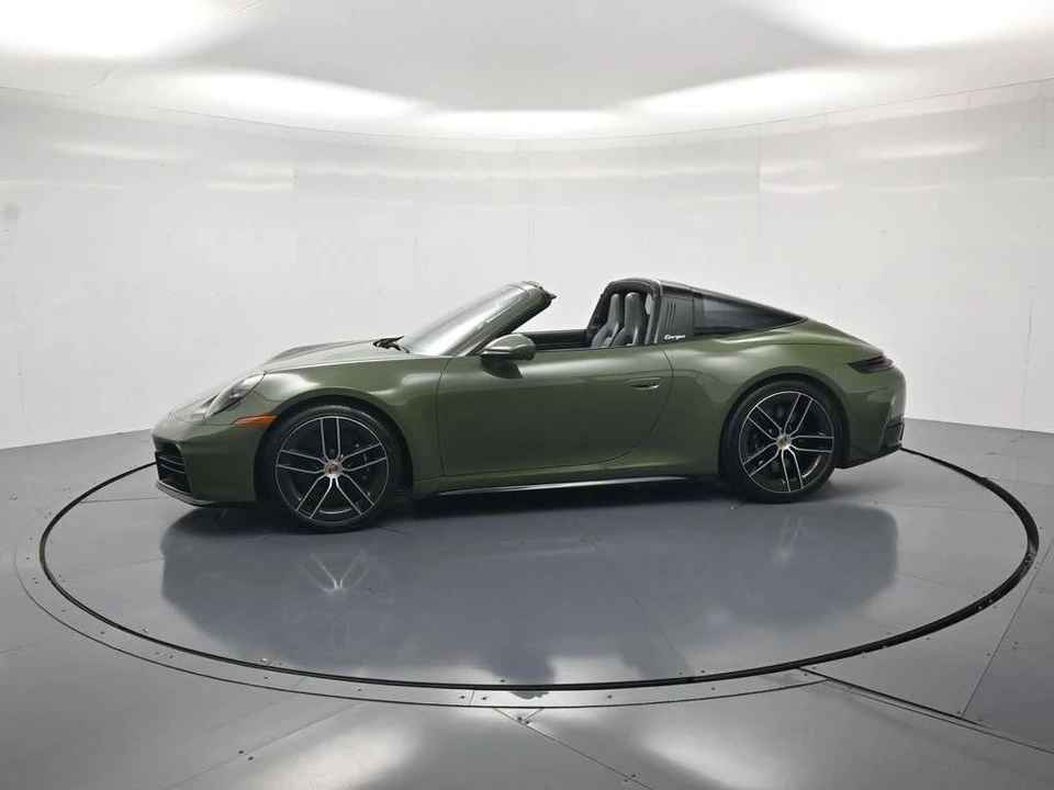 2026 Porsche 992 Targa 4 & 4S - Image 2 of 4