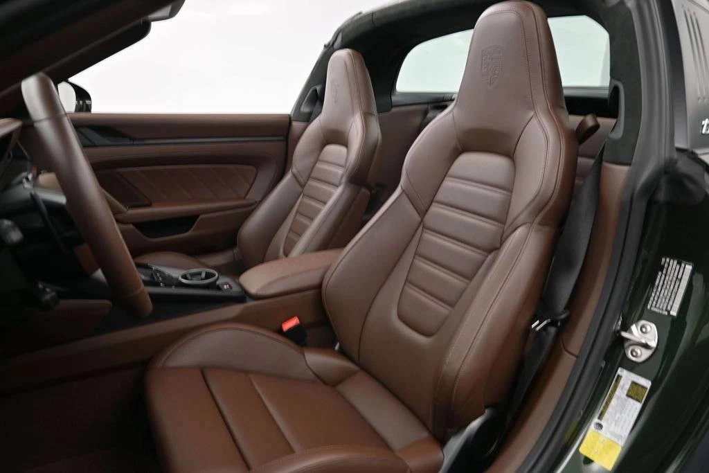 2026 Porsche 992 Targa 4 & 4S - Image 5 of 5