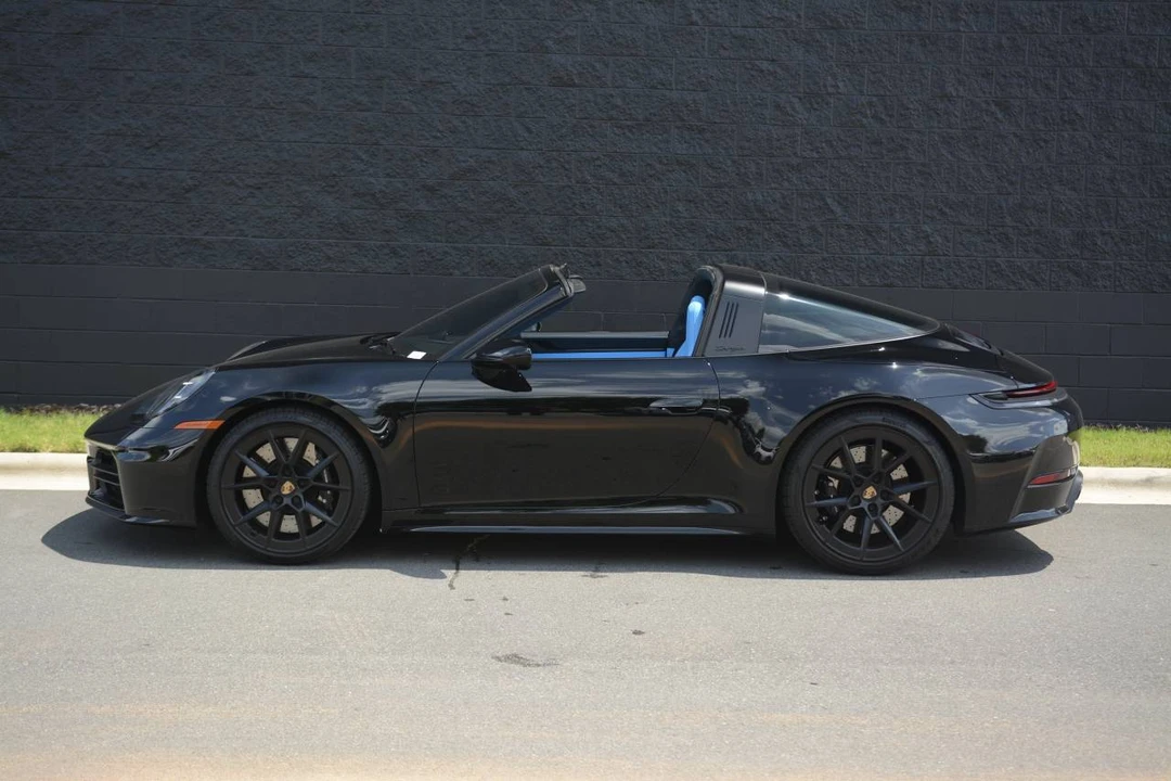 2026 Porsche 992 Targa 4 & 4S - Image 2 of 5