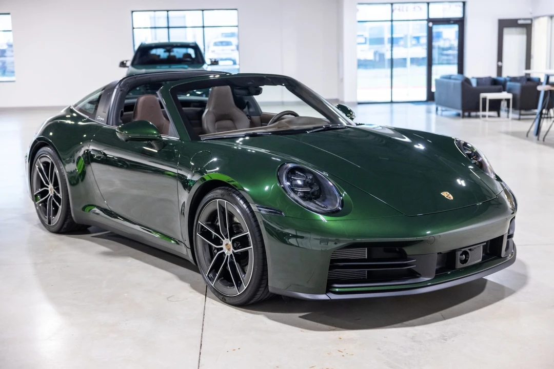 2026 Porsche 992 Targa 4 & 4S - Image 10 of 31