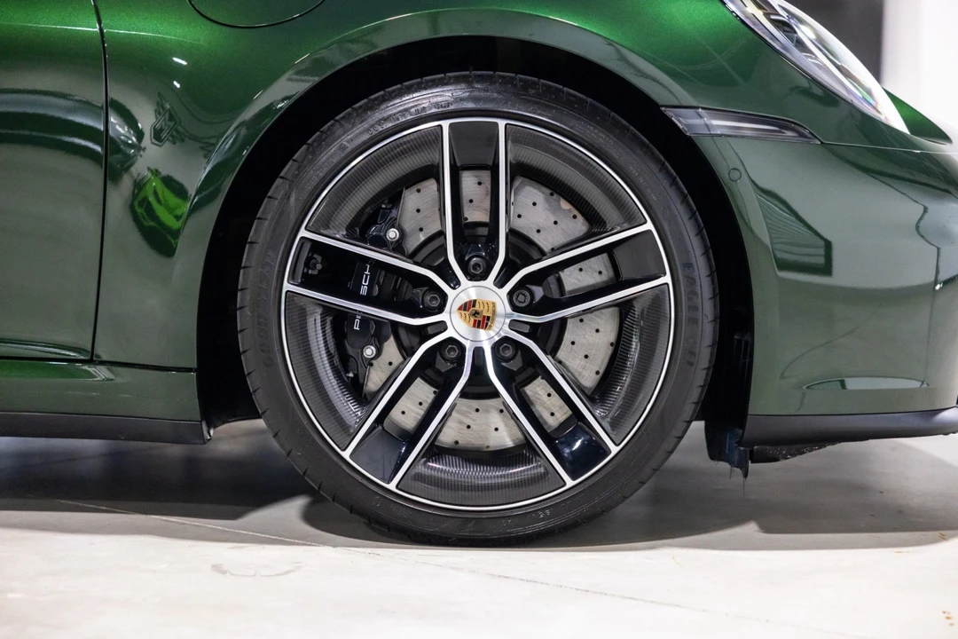 2026 Porsche 992 Targa 4 & 4S - Image 22 of 31