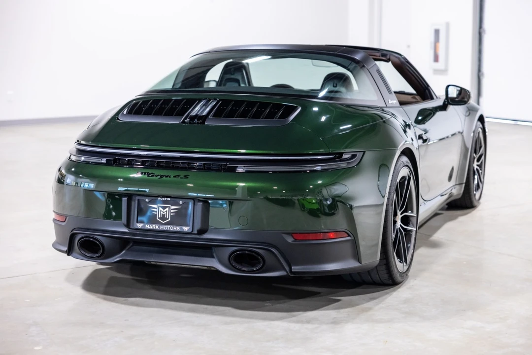 2026 Porsche 992 Targa 4 & 4S - Image 9 of 31