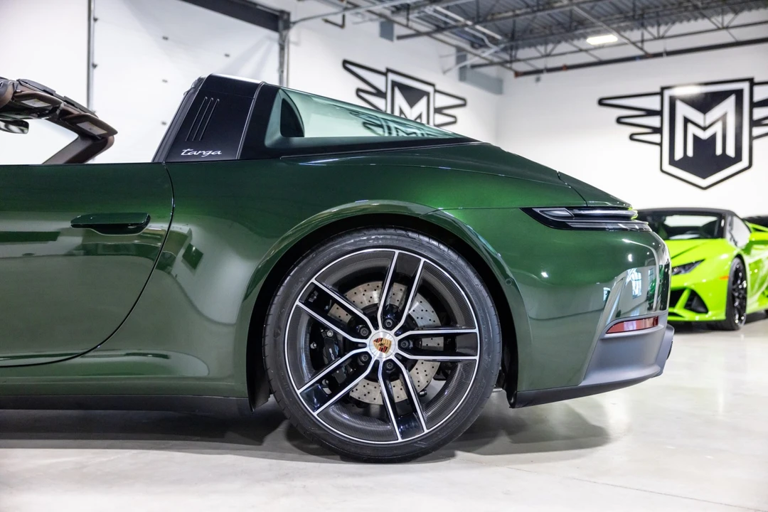 2026 Porsche 992 Targa 4 & 4S - Image 15 of 31