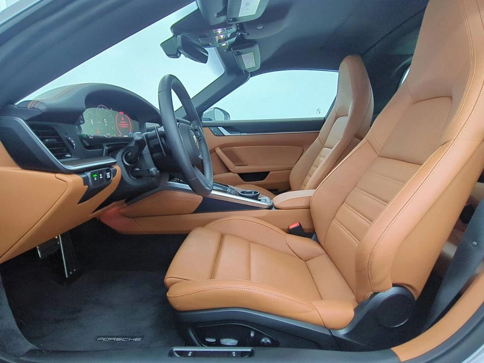2026 Porsche 992 Targa 4 & 4S - Image 5 of 5