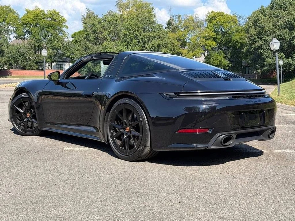 2026 Porsche 992 Targa 4 & 4S - Image 3 of 4