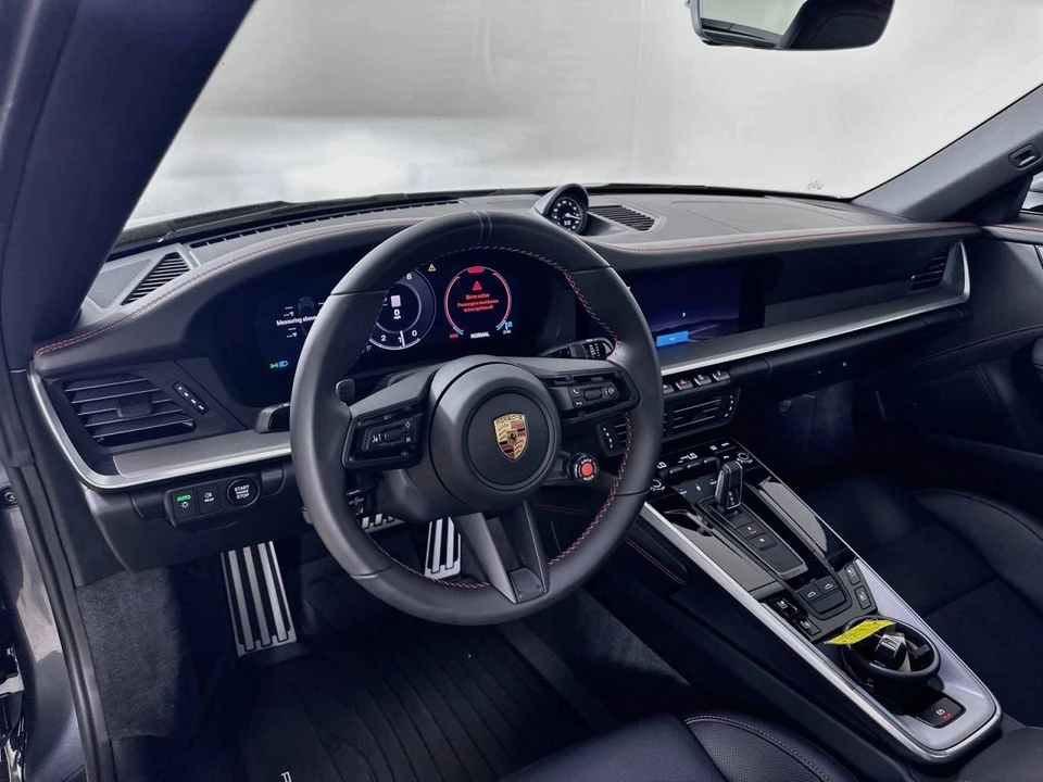 2026 Porsche 992 Targa 4 & 4S - Image 4 of 4
