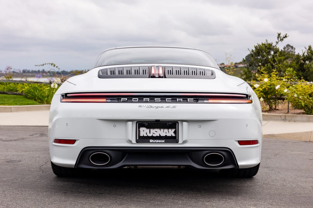 2026 Porsche 992 Targa 4 & 4S - Image 13 of 31