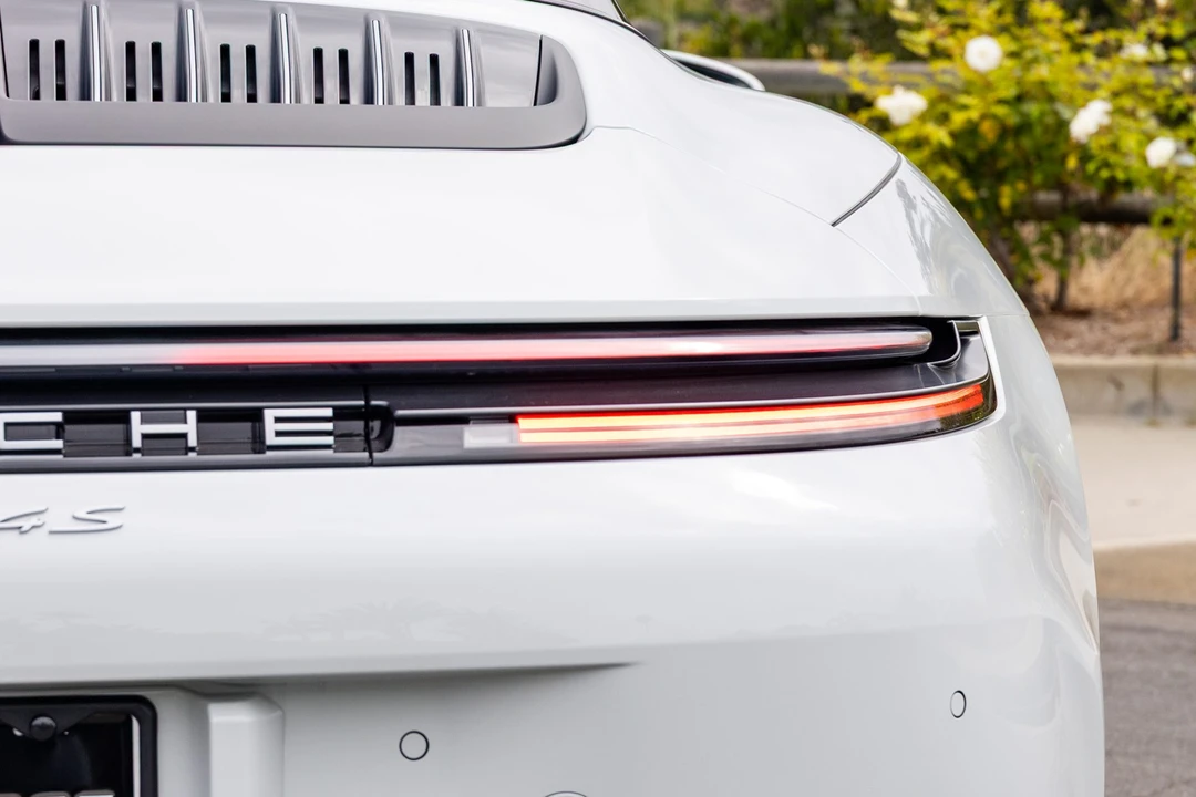 2026 Porsche 992 Targa 4 & 4S - Image 21 of 31