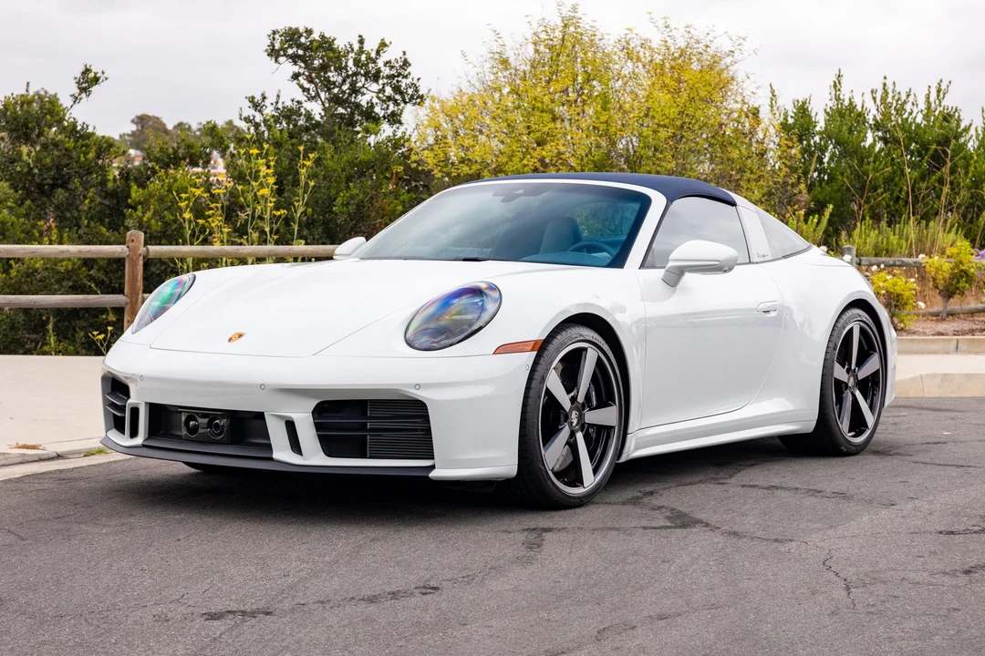 2026 Porsche 992 Targa 4 & 4S - Image 9 of 31