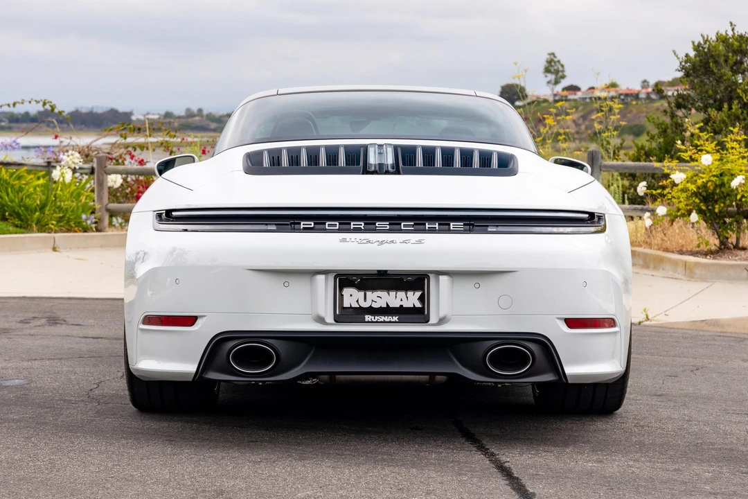 2026 Porsche 992 Targa 4 & 4S - Image 12 of 31