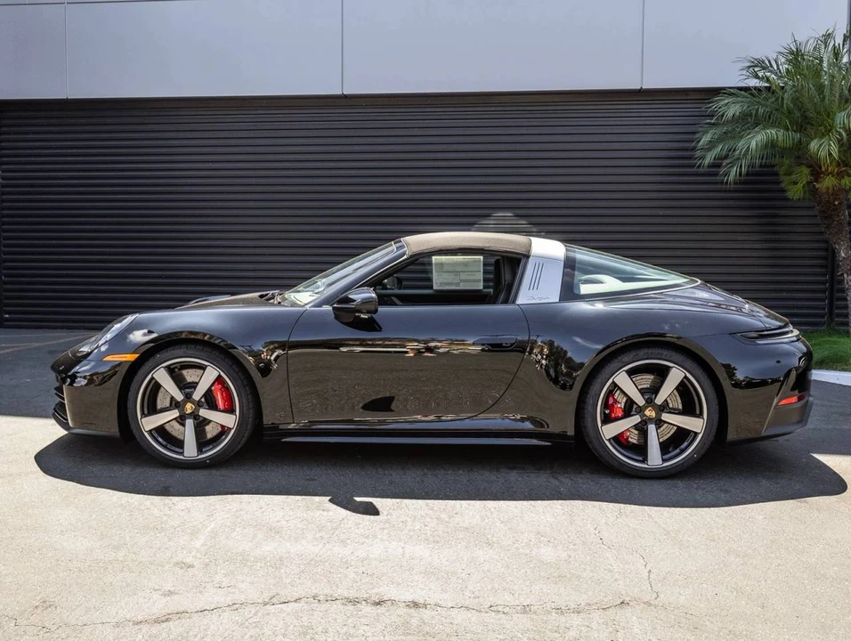 2026 Porsche 992 Targa 4 & 4S - Image 2 of 5