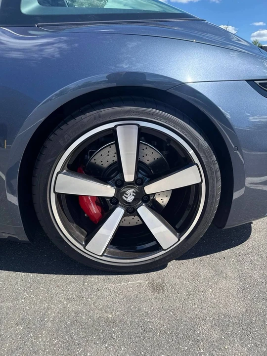 2026 Porsche 992 Targa 4 & 4S - Image 5 of 5