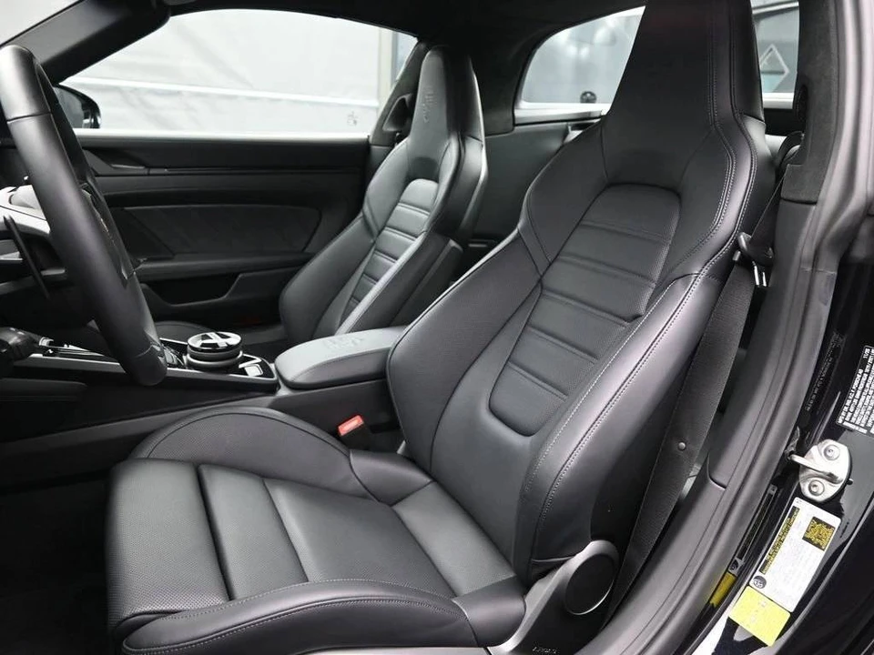 2026 Porsche 992 Targa 4 & 4S - Image 5 of 5