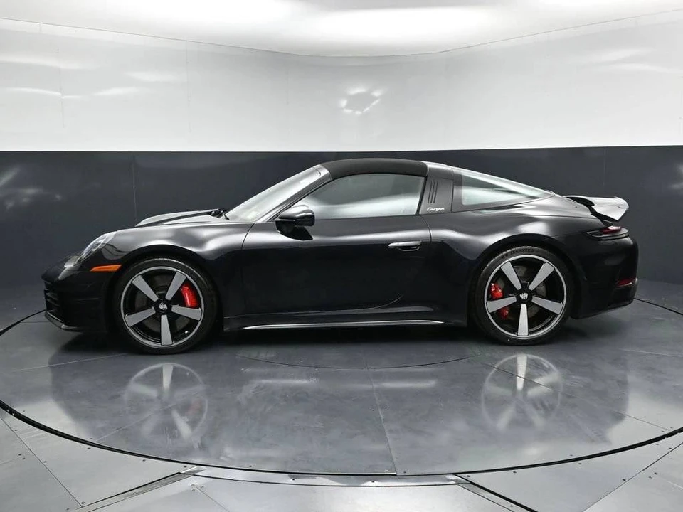 2026 Porsche 992 Targa 4 & 4S - Image 2 of 5